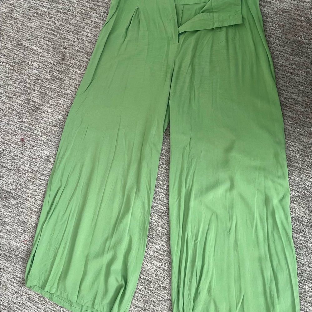 Women's Wide-Leg Green Pants - Lightweight